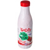 Йогурт Клубничный Villa Milk 2,5% 500 мл