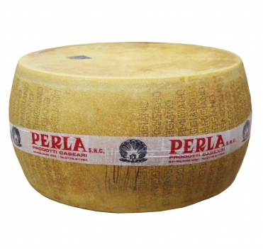 Сыр Parmigiano Reggiano DOP 24 месяца Perla 100 г